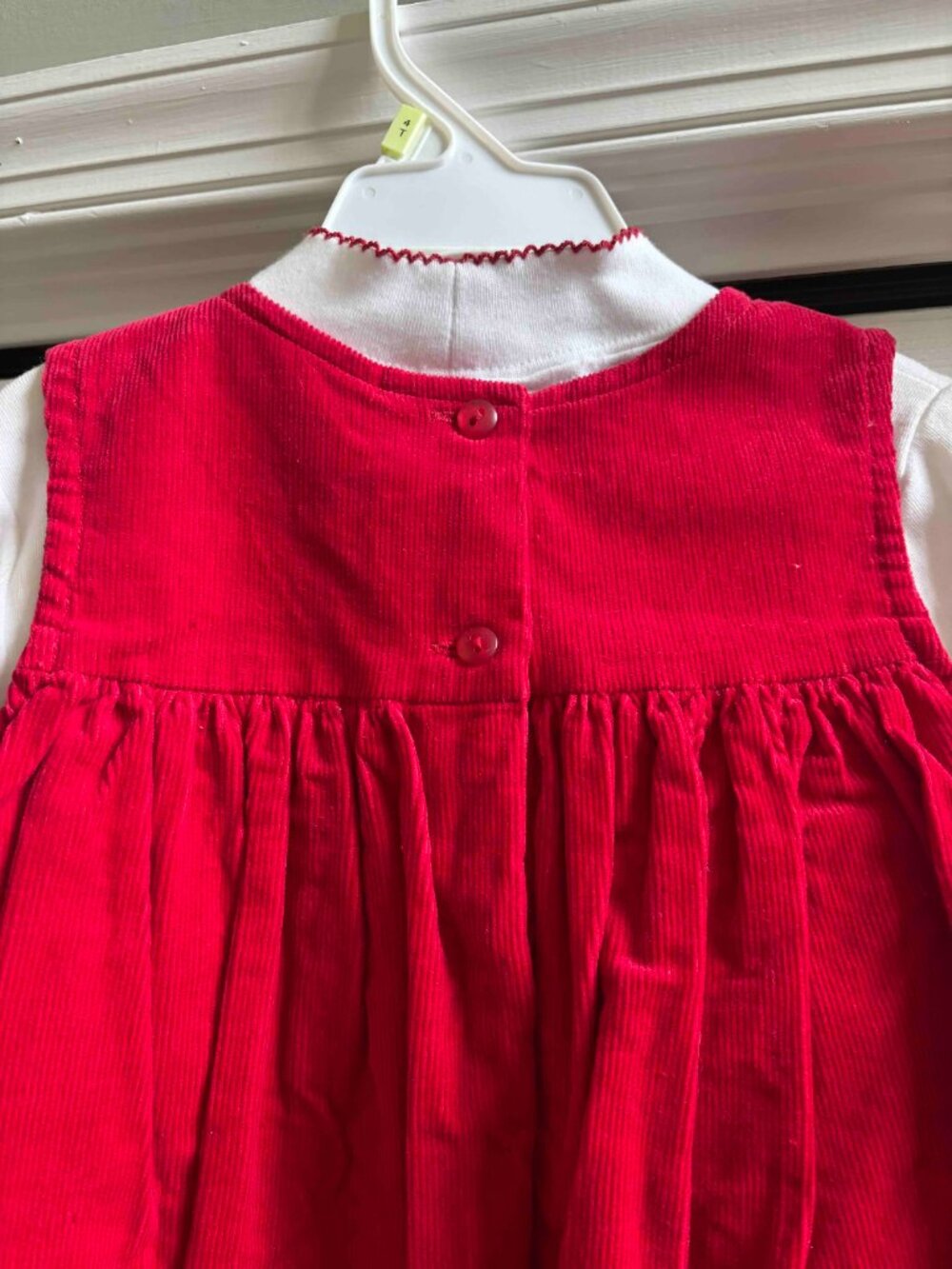 Girl's cordoroy Holiday dress - Picture 3 of 4